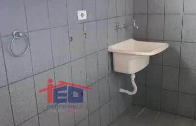 Casa com 3 quartos para alugar na Vila Yara, Osasco 