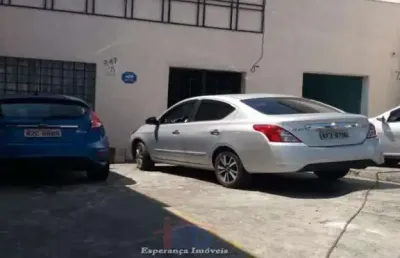 Casa comercial à venda na Avenida Inocêncio Seráfico, Centro, Carapicuíba