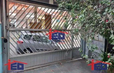 Casa com 3 quartos para alugar na Rua Leonor Maria da Silva, Umuarama, Osasco