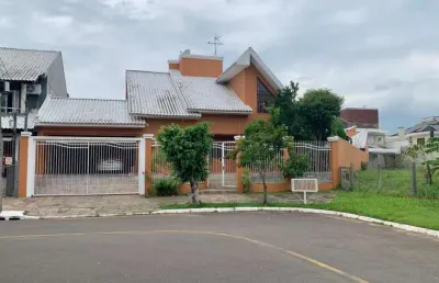 Sobrado c/ 5 quartos (02 suítes) no bairro moinhos de vento
