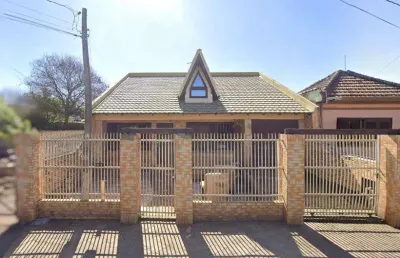 Casa com 03 dormitórios para alugar em canoas, rio branco