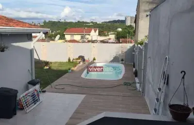 Uma casa totalmente térrea para você!!! e ainda com uma edícula nos fundos!! venha conferir! bairro atibaia jardim!