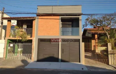Casa com 3 dormitórios à venda, 135 m² por r$ 699.000,00 - jardim alvinópolis - atibaia/sp