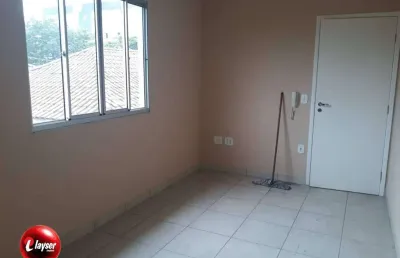 Apartamento no 1° andar - prédio com poucos apartamentos - ótimo local para morar.