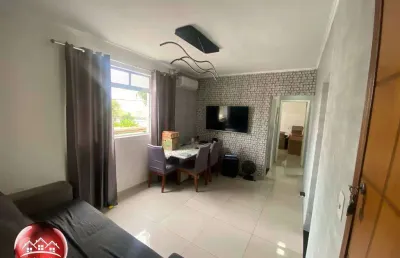 Apartamento com 80m2 - de frente e no primeiro andar - 2 dormitórios - reformado.