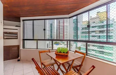 Apartamento 2 quartos para locação anual no bairro centro em balneário camboriú