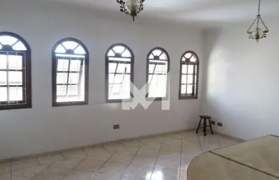 Sobrado comercial de 250 m² 4 salas 2 banheiros para locação - vila maria