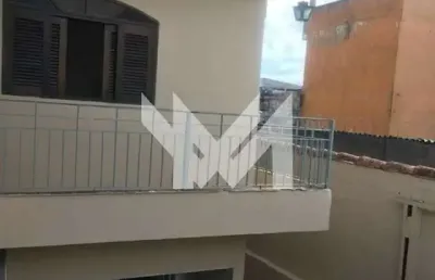 Sobrado com 140 m², no jardim brasil,para locação com 4 quartos