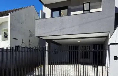 Casa com 3 quartos à venda na rua jean jacques rousseau, aristocrata, são josé dos pinhais, 161 m2 por r$ 990.000