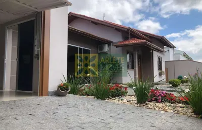 Casa com 2 quartos à venda na Rua Joao Bernardino Cruz, 423, Centro, Tijucas