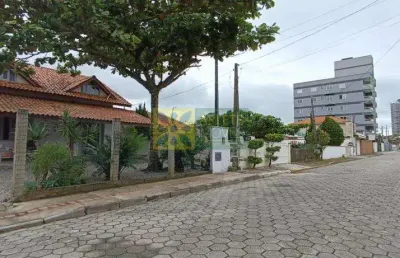 Casa com 5 quartos à venda na Rua Isabel Rodrigues, 135, Vila Nova, Porto Belo