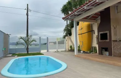 Casa com 4 quartos para alugar na Av. Gov. Celso Ramos, 2209, Centro, Porto Belo
