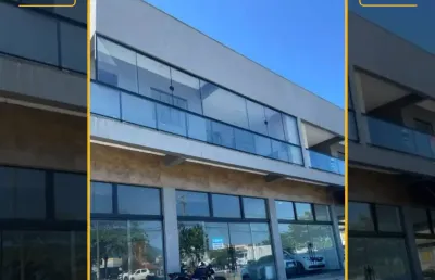 Alugo lindo apartamento com 3 dormitórios no abricó em rio das ostras