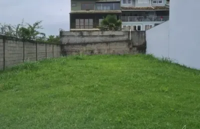 Vendo ótimo lote de 360 mt em condominio na gloria em macaé rj