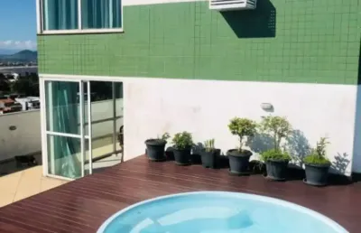 Vendo linda cobertura com 4 dormitórios na imbetiba em macaé