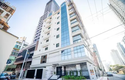 Apartamento com 2 quartos à venda na Rua 312, 338, Meia Praia, Itapema