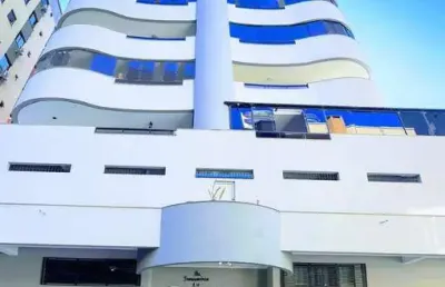 Apartamento com 3 quartos à venda na Rua 224, 50, Meia Praia, Itapema