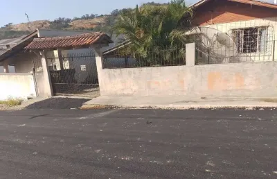 Casa com 2 quartos à venda na Rua 808 A, 100, Alto São Bento, Itapema