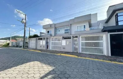 Casa com 2 quartos à venda na Rua Pintassilgo, 334, Bombas, Bombinhas