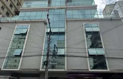 Apartamento com 4 quartos à venda na Rua 236, 530, Meia Praia, Itapema