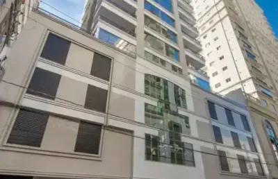 Apartamento com 3 quartos à venda na Rua 302, 100, Meia Praia, Itapema