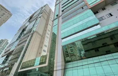 Apartamento com 4 quartos à venda na Rua 272, 222, Meia Praia, Itapema