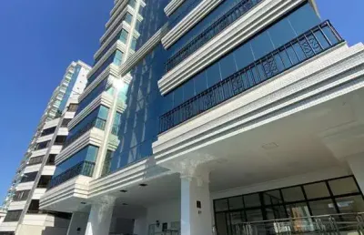 Apartamento com 4 quartos à venda na Rua 210, 27, Meia Praia, Itapema