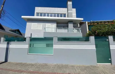 Casa com 7 quartos à venda na Avenida Prefeito Cirino Adolfo Cabral, 3509, Meia Praia, Navegantes