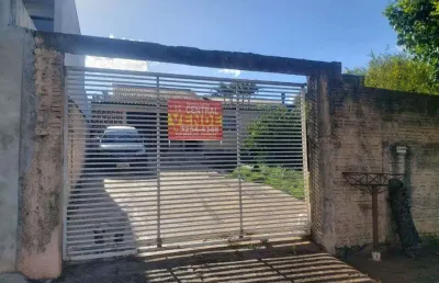 Casa com 3 quartos à venda na Rua Santa Inês, 175, Jardim Santa Izabel, Cambé