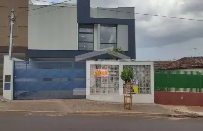 Casa com 3 quartos à venda na Rua Nossa Senhora do Rocio, s/n, Centro, Cambé
