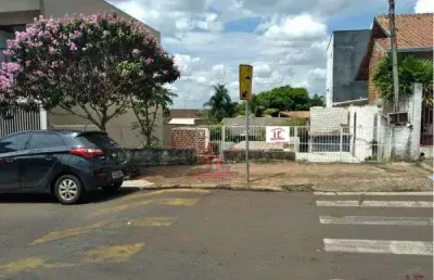Terreno à venda na Rua Equador, 98, Centro, Cambé
