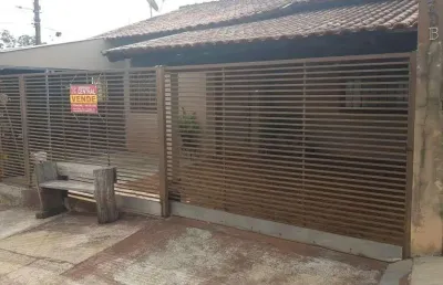 Casa com 2 quartos à venda na Rua Lagoa Dourada, 130 B, Jardim do Lago, Cambé