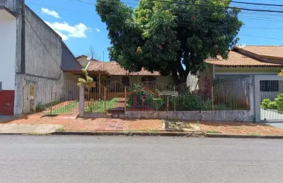 Casa com espaço comercial - rua planalto - excelente para comércio