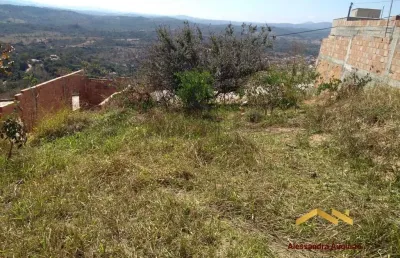 Terreno à venda no Petrópolis, Santa Luzia 