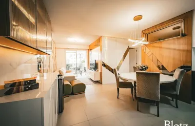 Apartamento moderno e sofisticado à 150m do mar com infraestrutura completa e 2 vagas