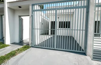 Casa de 60m² com 2 quartos e 1 vaga de garagem no novo aleixo