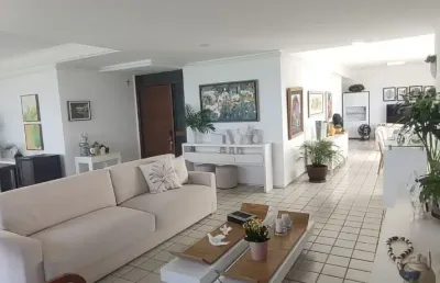 Apartamento com 4 suítes em candeias beira mar com área de lazer andar alto