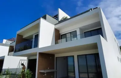 Casa em tamandaré beira mar pé na areia 110m² 3 quartos com piscina novas