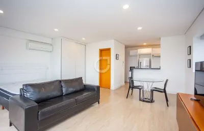 Apartamento com 1 quarto para alugar na rua comendador araújo, 252, centro, curitiba, 56 m2 por r$ 3.350