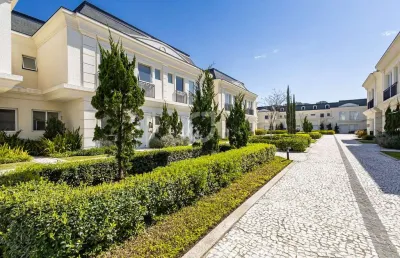 Casa em condomínio fechado com 3 quartos à venda na rua professor dario garcia, 500, vista alegre, curitiba, 235 m2 por r$ 2.500.000