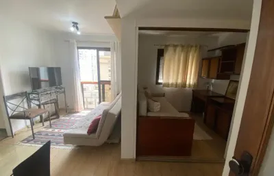 Apto com 2 dormitórios, 2 banheiros, 1 suite  e vaga coberta.