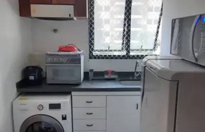Apartamento mobiliado em pinheiros com 1 dormitório e vaga pronto para morar.