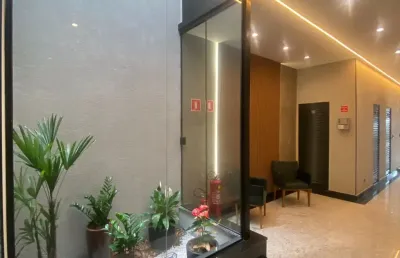 'apartamento 45m² na rua marechal malete – 2 dormitórios, sala, cozinha, banheiro e churrasqueira'