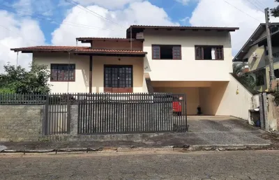 Casa com 3 quartos à venda na Vila Lenzi, Jaraguá do Sul 