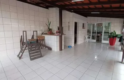 Apartamento com sala comercial no térreo no centro de jaraguá do sul