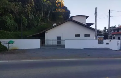 Barracão / Galpão / Depósito com 5 salas para alugar na Vila Chartres, Jaraguá do Sul 
