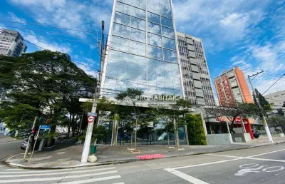 Prédio para alugar na Avenida Adolfo Pinheiro, --, Santo Amaro, São Paulo