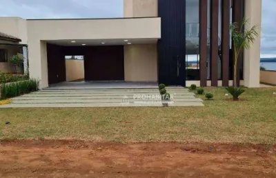 Vendo exuberante sobrado com 3 dormitórios sendo1 suíte, com espaço para closet em todos os dormitórios e também preparado para ar-condicionado