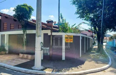 Casa com 3 dormitórios à venda ou aluguel em interlagos