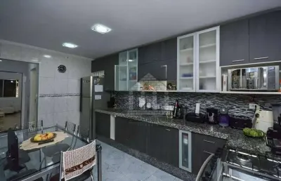 Casa com 3 quartos à venda na Rua Donato Caruso Filho, --, Jardim Regis, São Paulo
